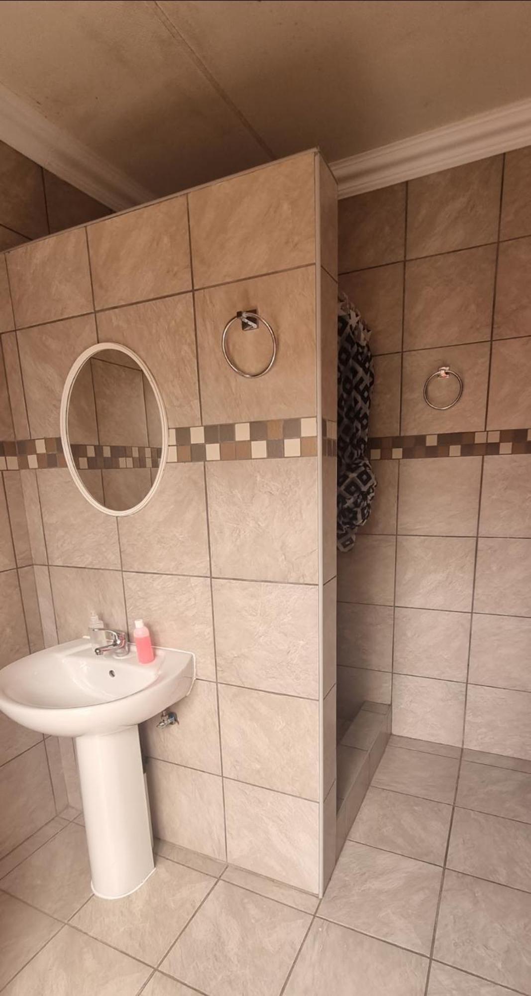Stay At Home Airport Lodge Kempton Park Extérieur photo