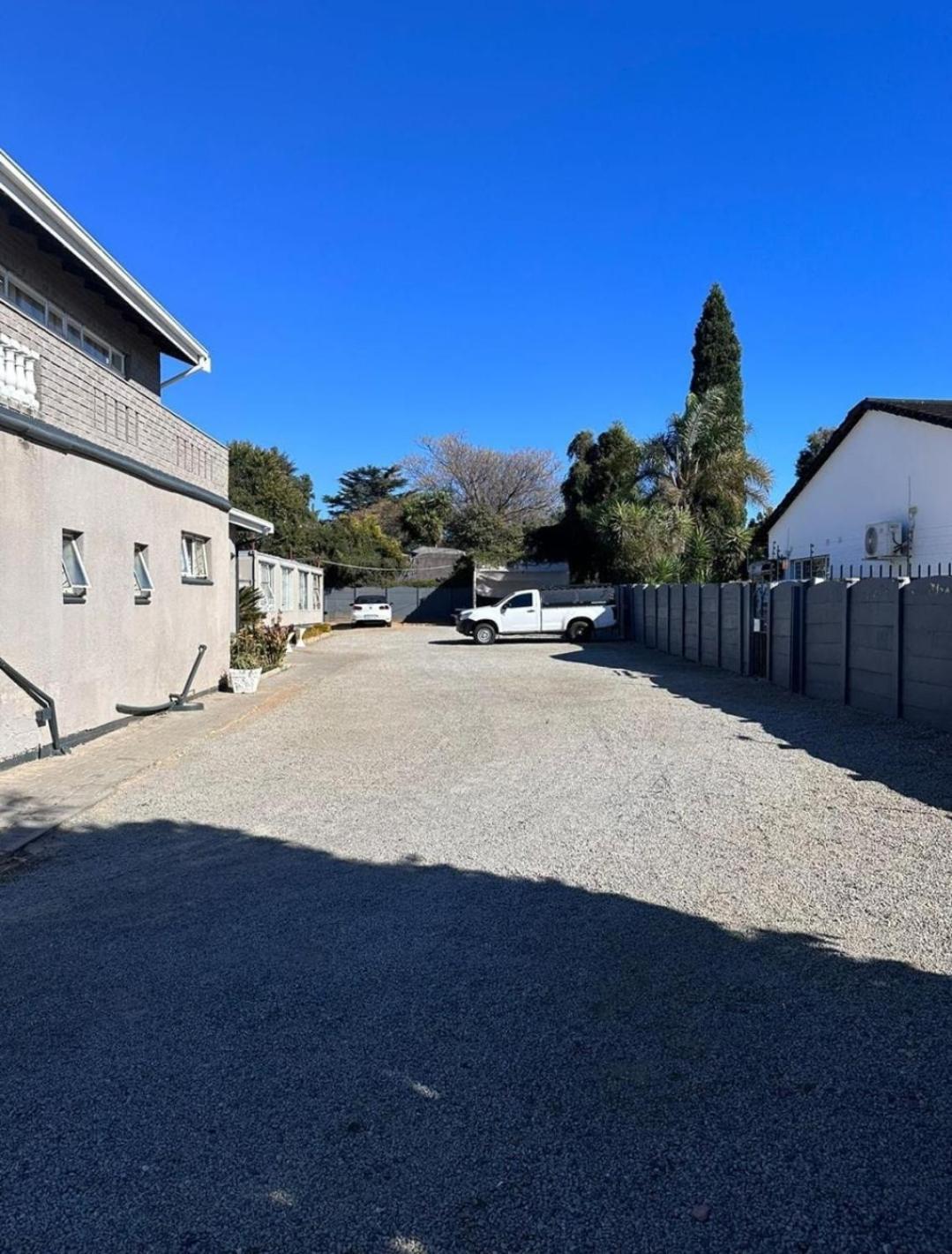 Stay At Home Airport Lodge Kempton Park Extérieur photo